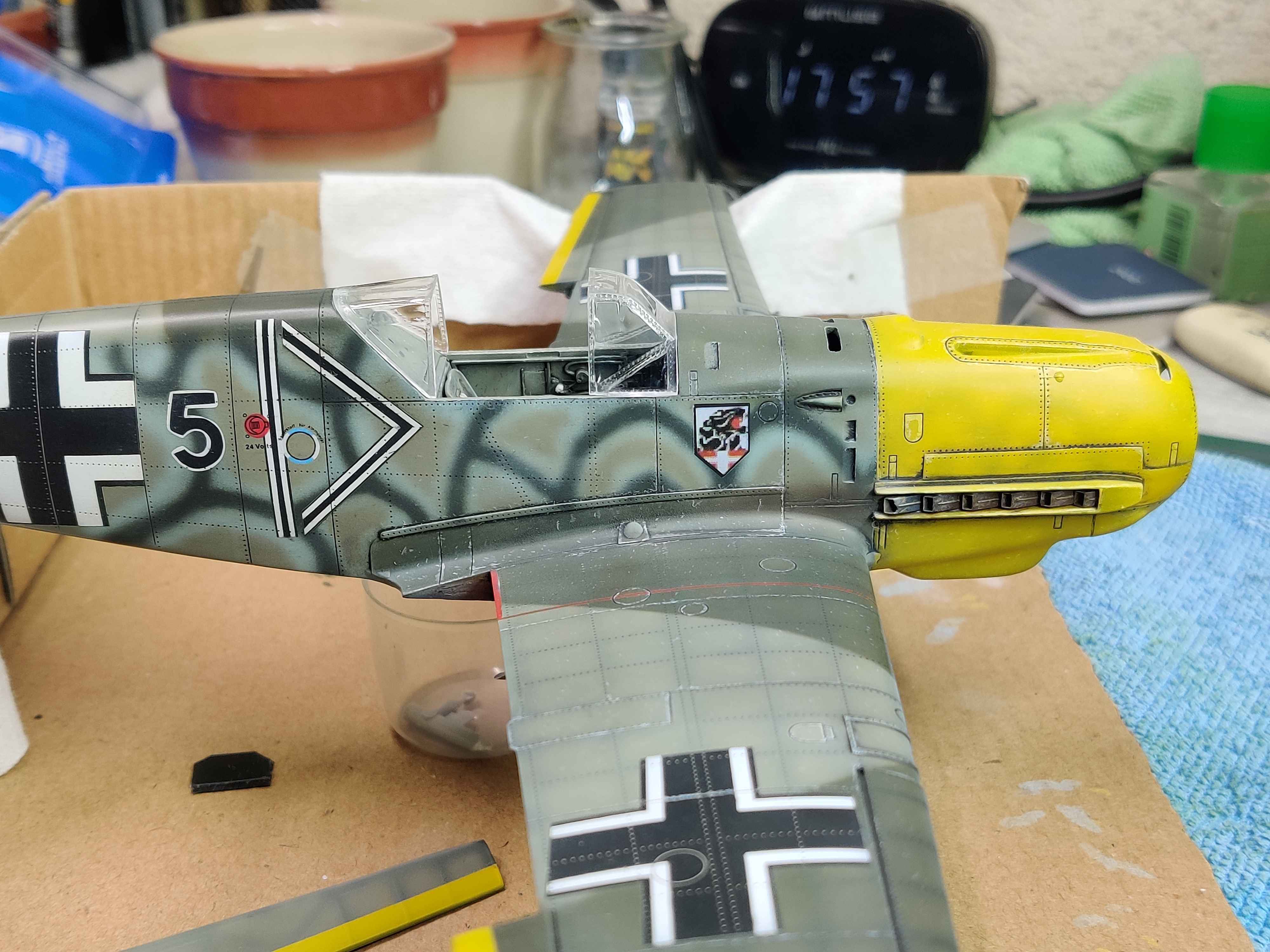 [TRUMPETER] 1/32 - Messerschmitt Bf 109 E-4   -  Stab II./JG54  (bf109) - Page 6 Ccoq