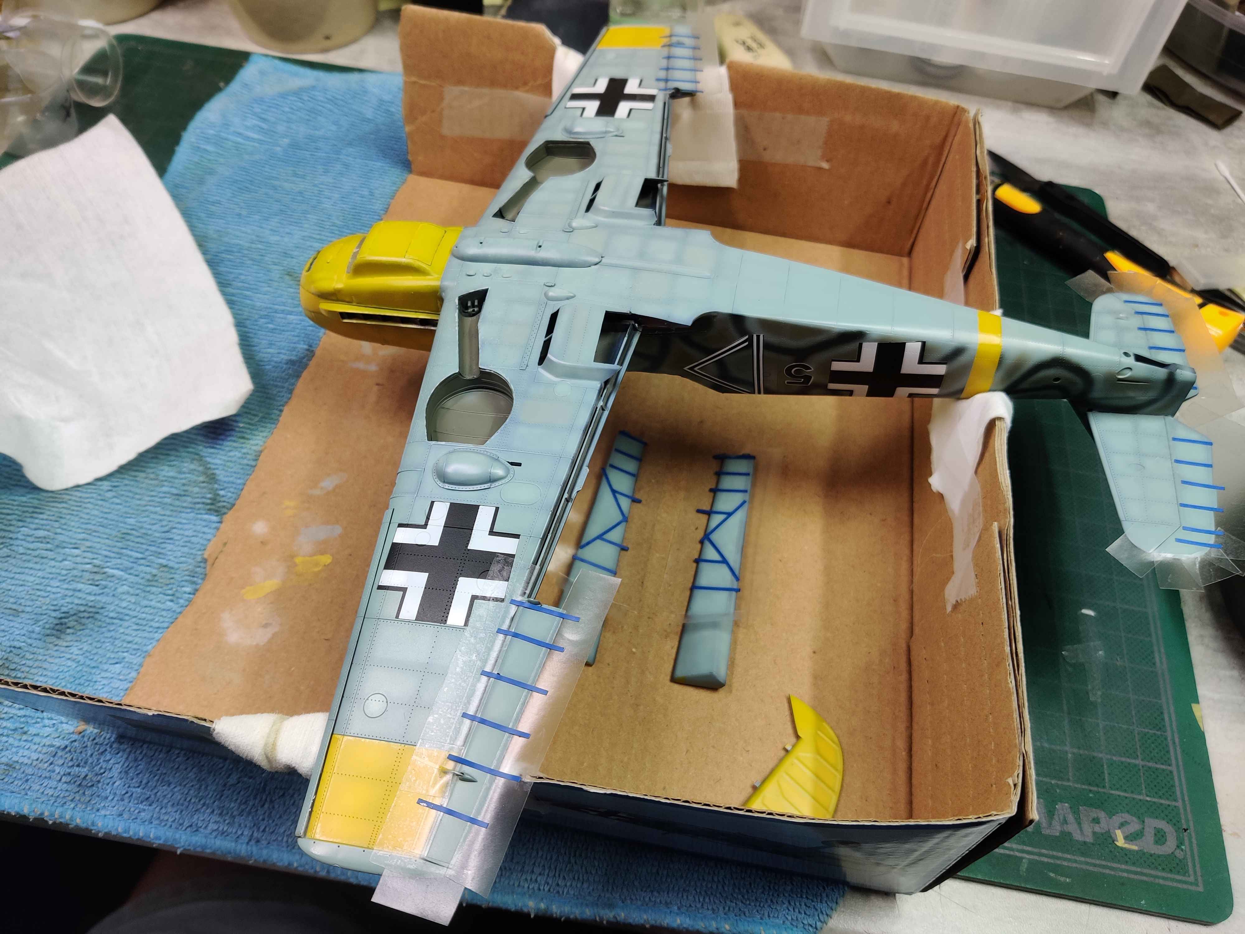 [TRUMPETER] 1/32 - Messerschmitt Bf 109 E-4   -  Stab II./JG54  (bf109) - Page 6 Lk0z