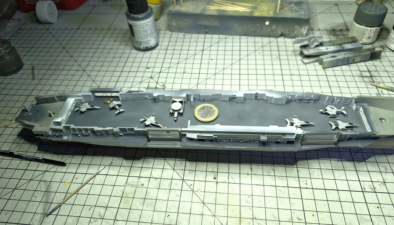 Porte-avions USS Midway CV-41 - Guerre du Golfe 1991 [Orange Hobby 1/700°] de Super-crouz Rlhr