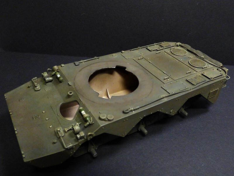 AMX 10 RCR - 1/35 - TIGER MODEL - Page 4 Nb2l