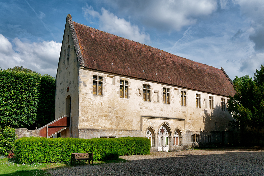 Senlis, dans le château  Nxm0