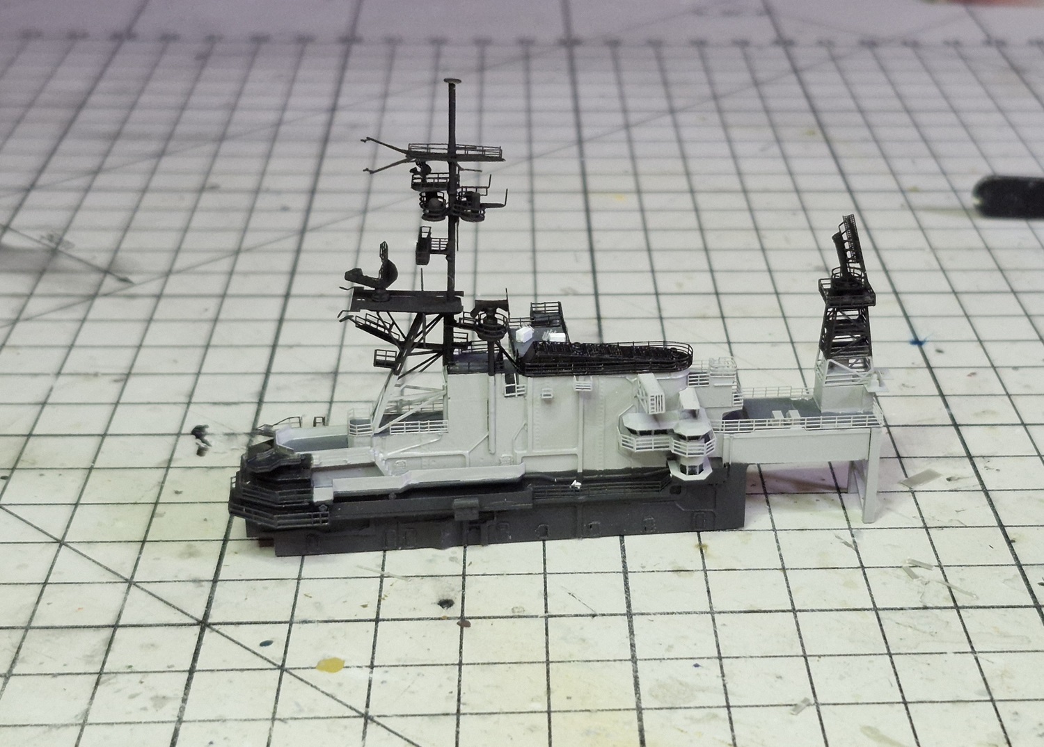 Porte-avions USS Midway CV-41 - Guerre du Golfe 1991 [Orange Hobby 1/700°] de Super-crouz 6l8h