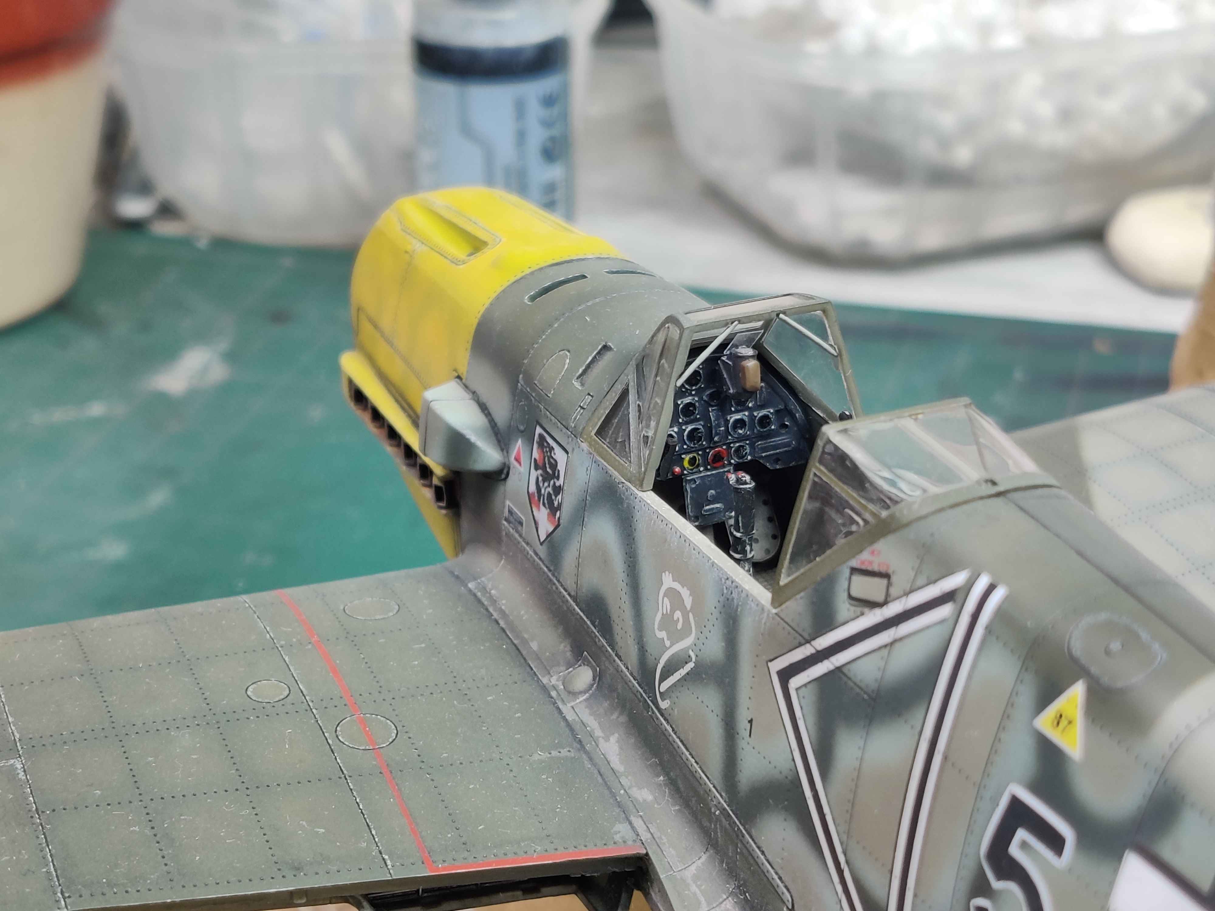 [TRUMPETER] 1/32 - Messerschmitt Bf 109 E-4   -  Stab II./JG54  (bf109) - Page 7 Btbk