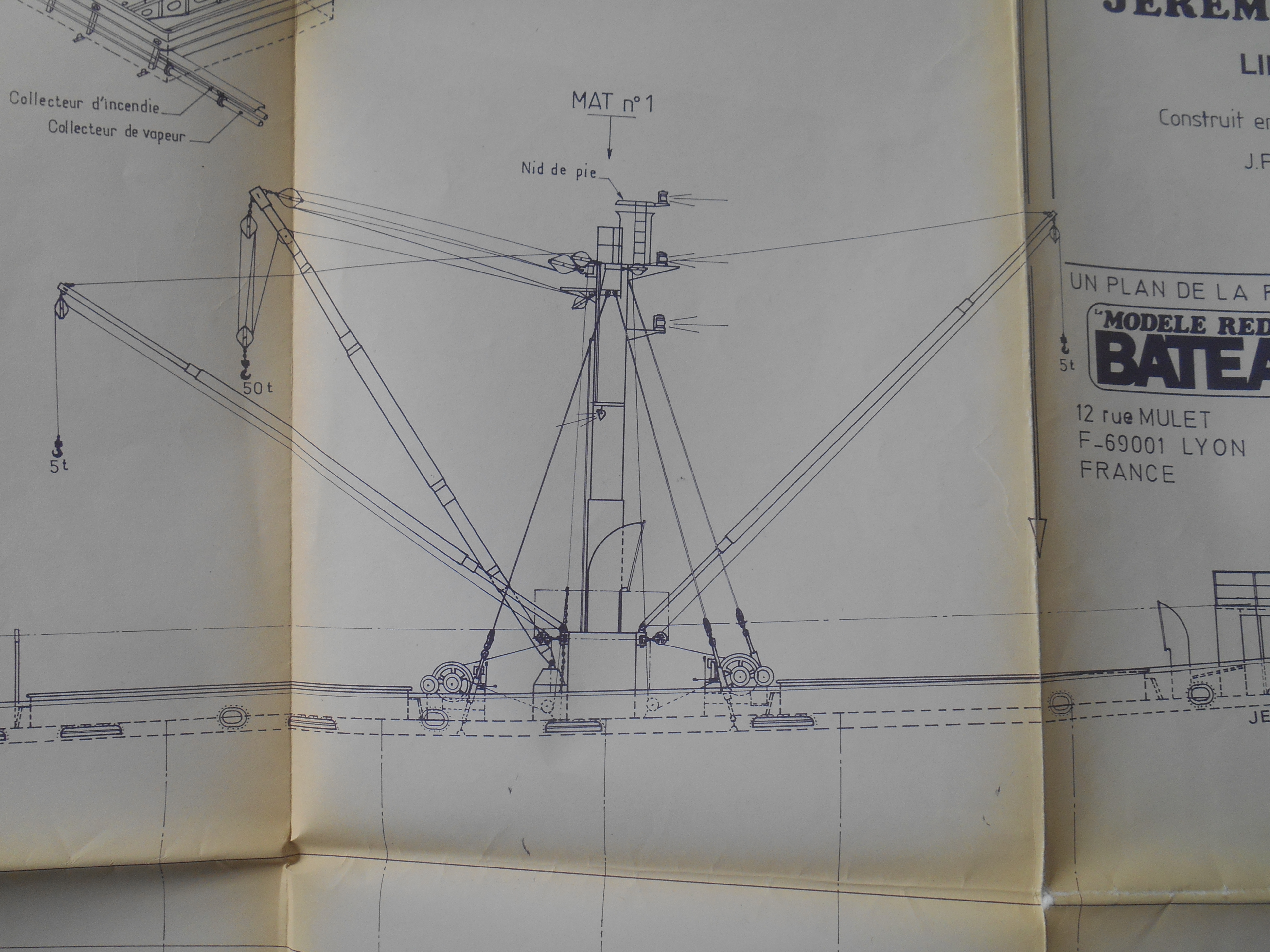 [Recherche] Plan de coupe du navire de transport d'attaque type Harris Zkce