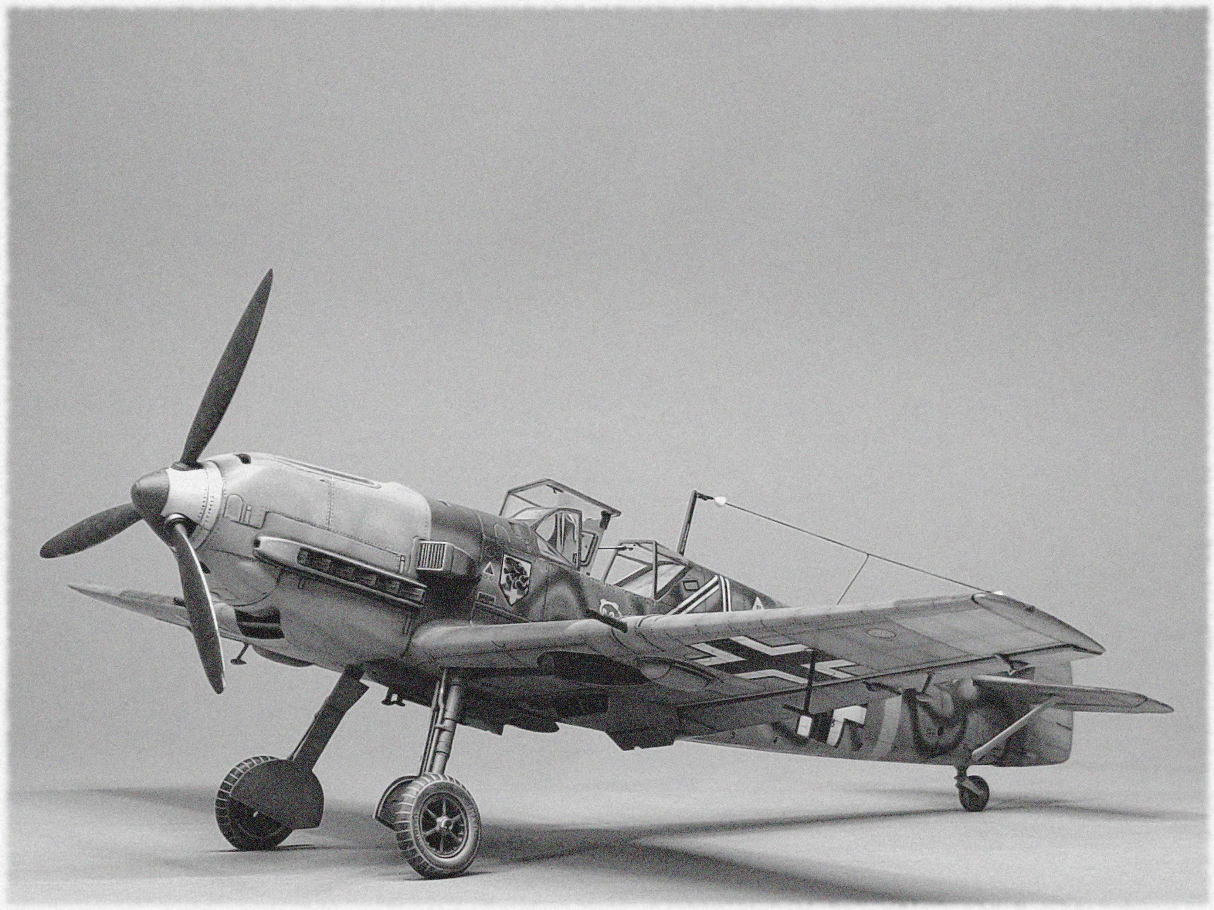 [TRUMPETER] 1/32 - Messerschmitt Bf 109 E-4 - Stab II./JG54 (bf109) 4bfo