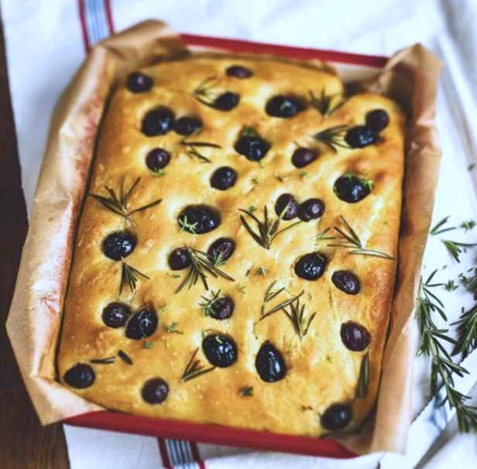 Fougasse aux olives 86q6