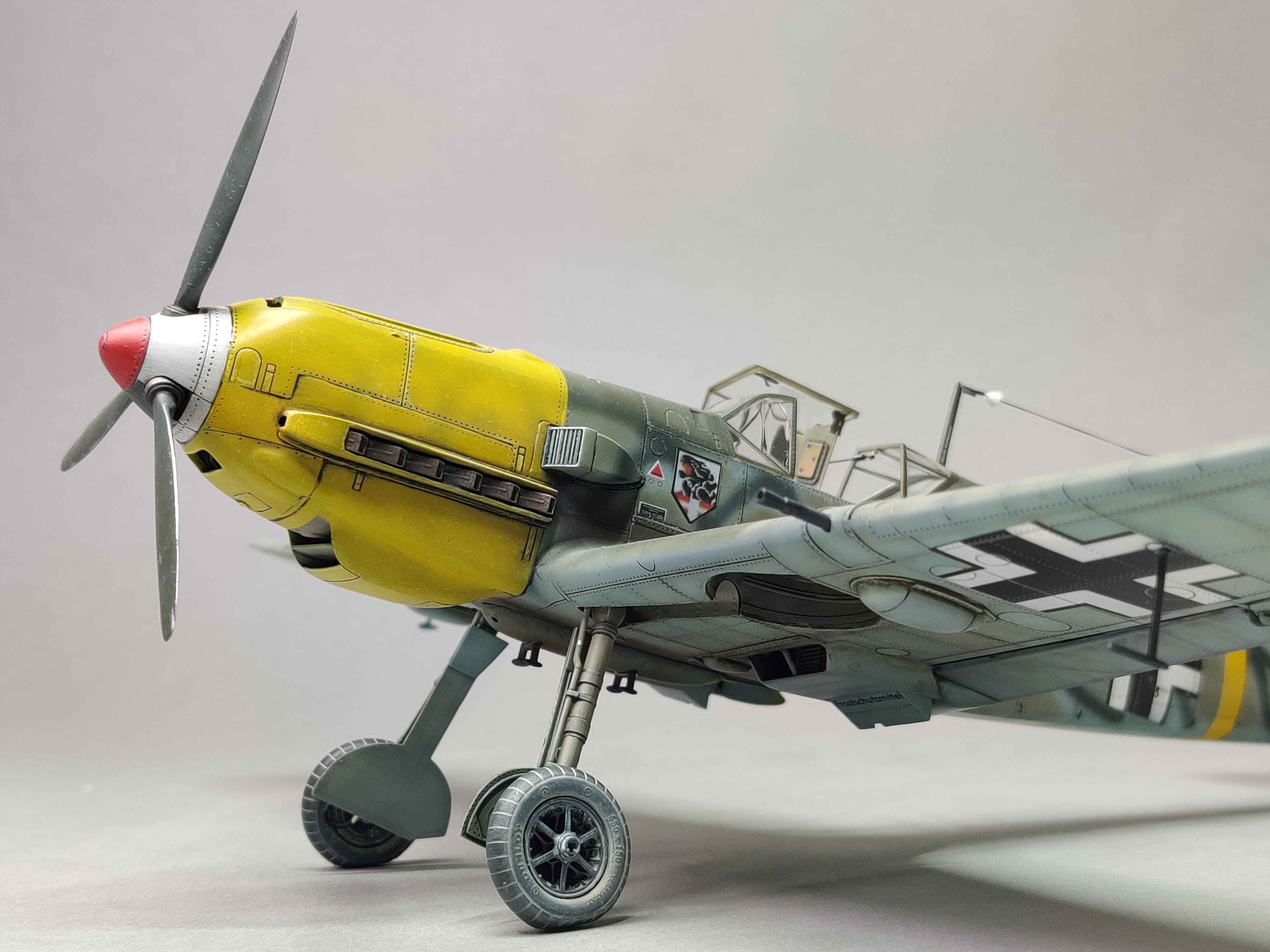 [TRUMPETER] 1/32 - Messerschmitt Bf 109 E-4 - Stab II./JG54 (bf109) Gfqp