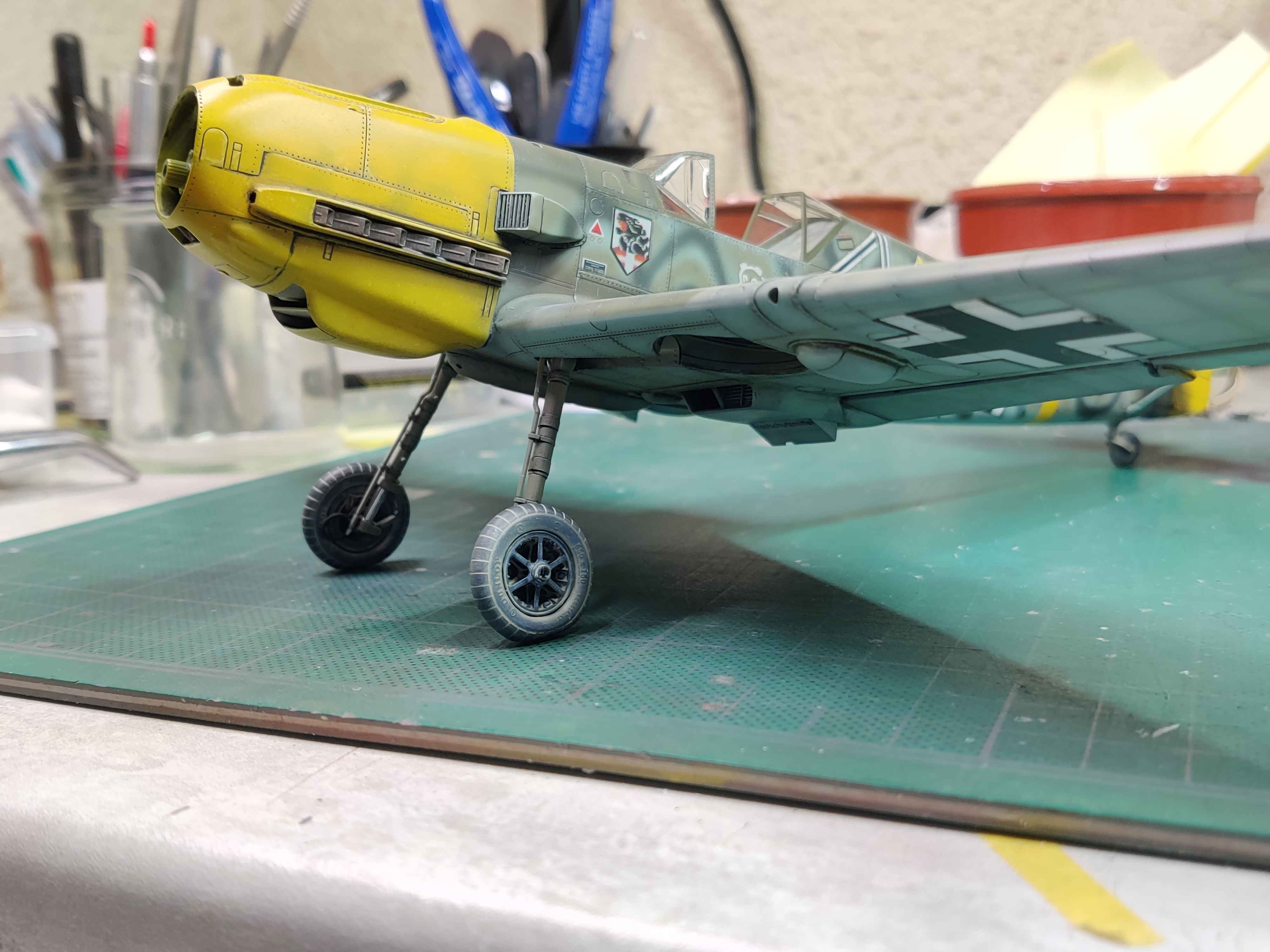 [TRUMPETER] 1/32 - Messerschmitt Bf 109 E-4   -  Stab II./JG54  (bf109) - Page 7 Slmd