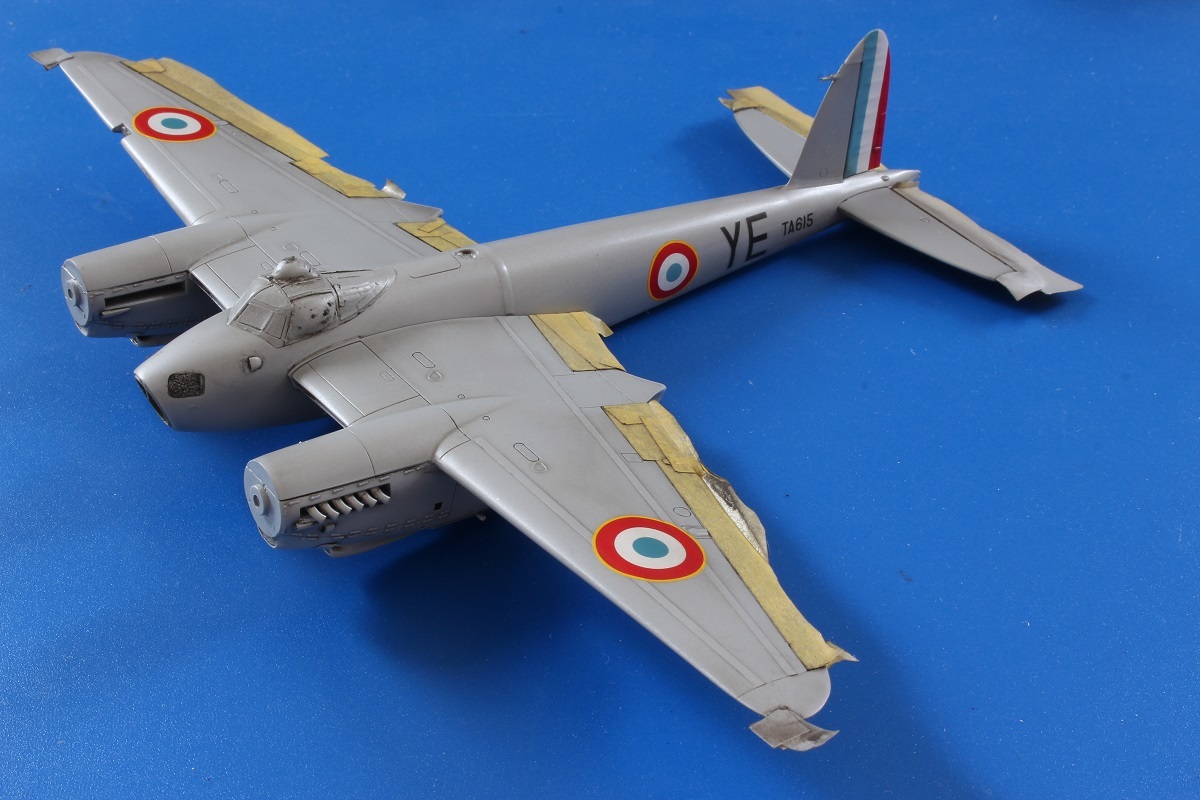 [Airfix] 1/72 - De Havilland Mosquito PR.XVI - L'avion d'Yves Ezanno. Cette fois, il est FINI ! - Page 5 Sj74