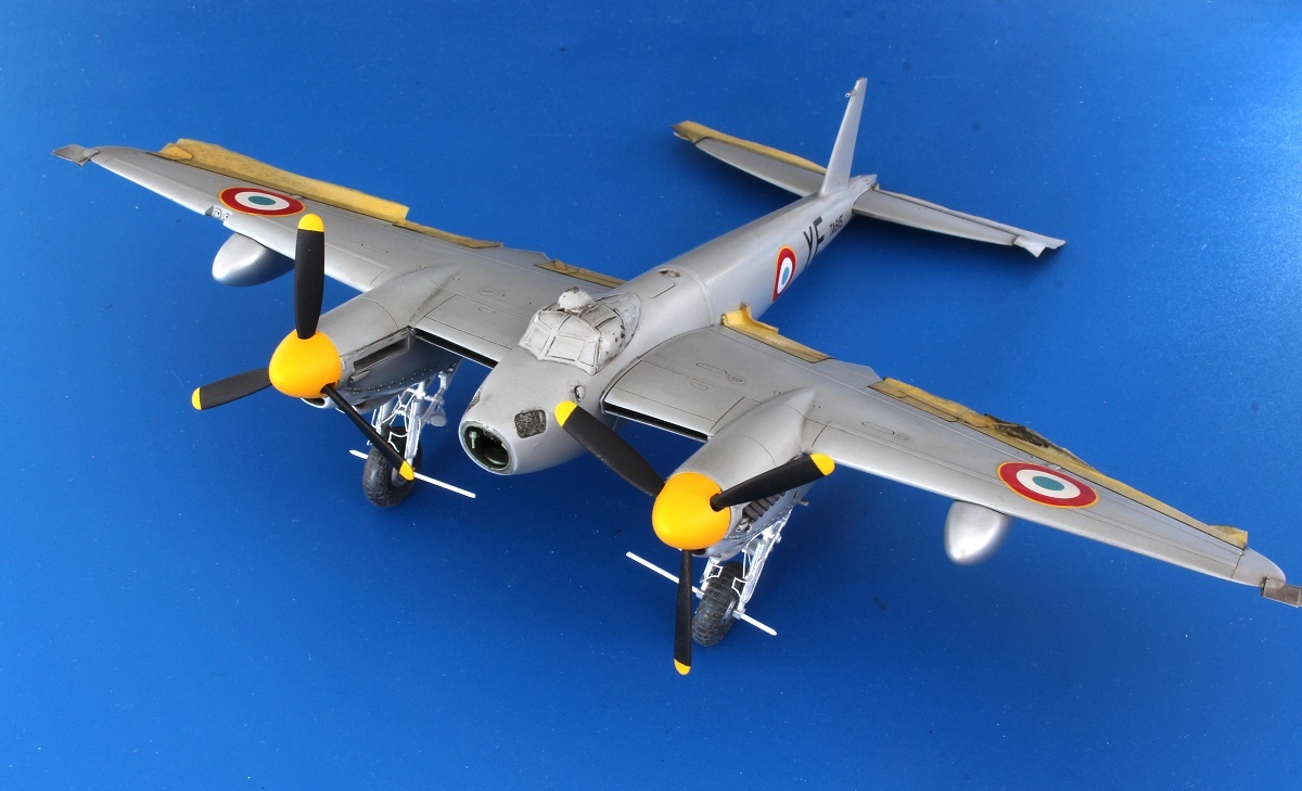 [Airfix] 1/72 - De Havilland Mosquito PR.XVI - L'avion d'Yves Ezanno. Cette fois, il est FINI ! - Page 6 Q4h0