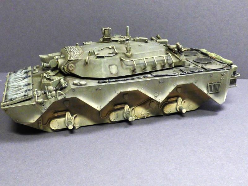 AMX 10 RCR - 1/35 - TIGER MODEL - Page 6 9jse