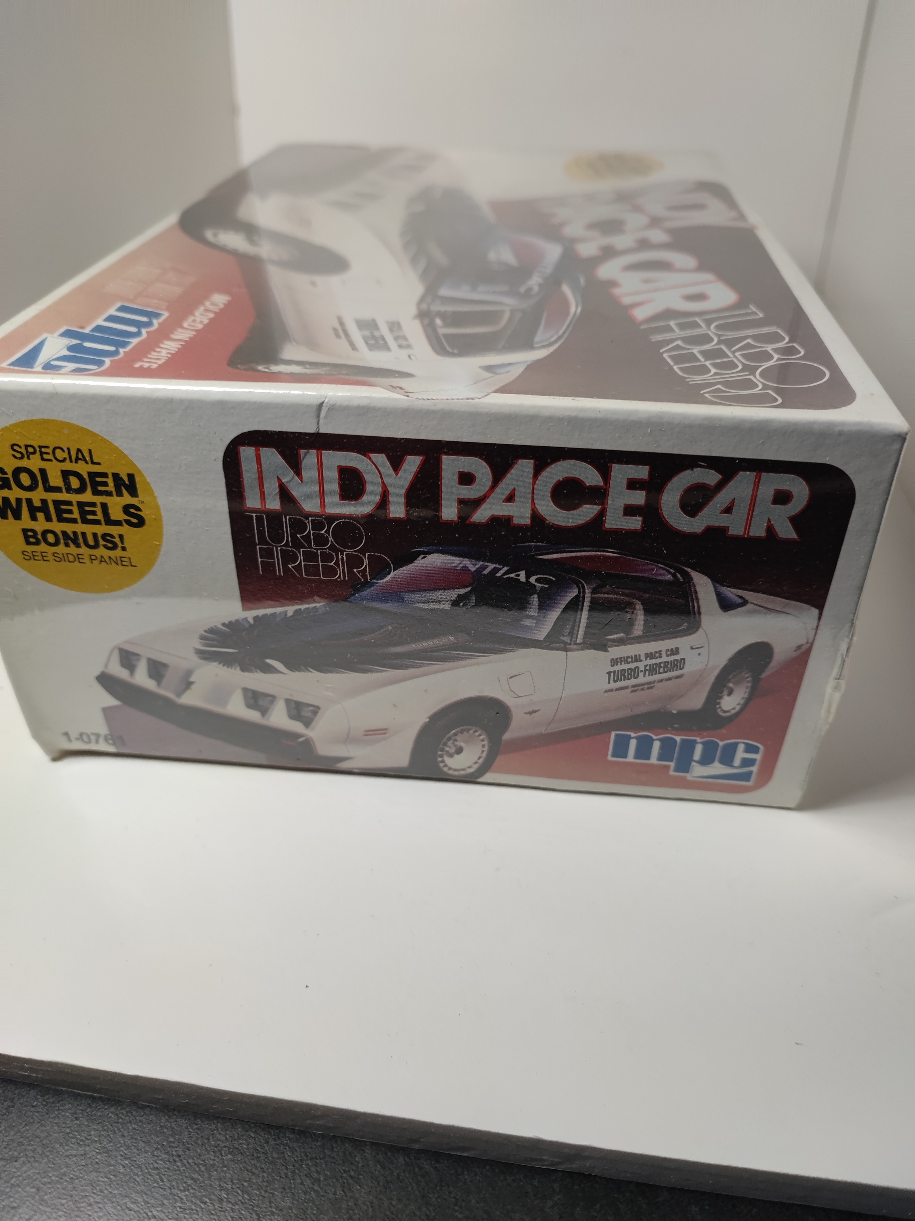 Pontiac TRANS AM indy pace car de 1980 de chez mpc au 1/25 0w31