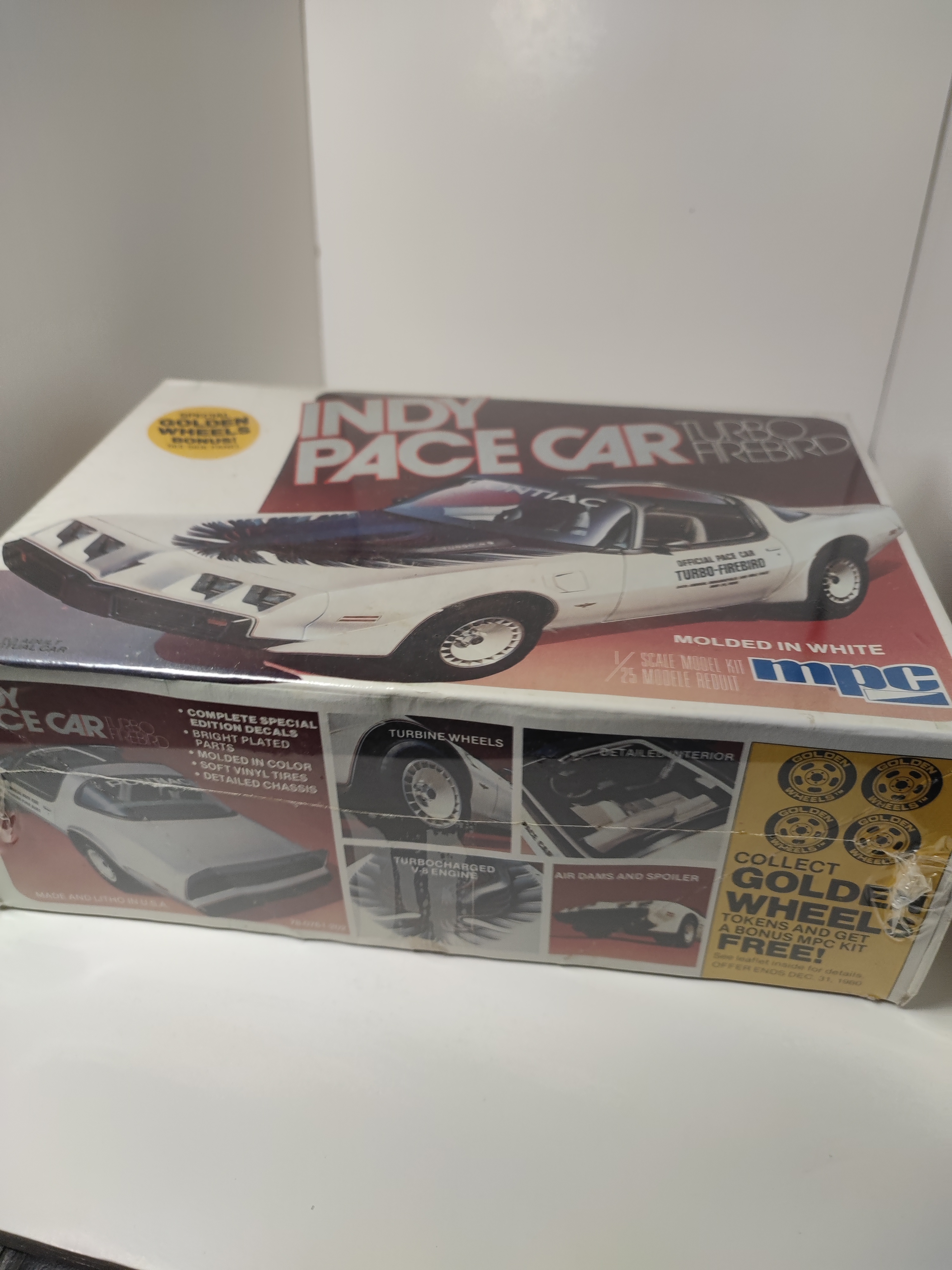 Pontiac TRANS AM indy pace car de 1980 de chez mpc au 1/25 9byy