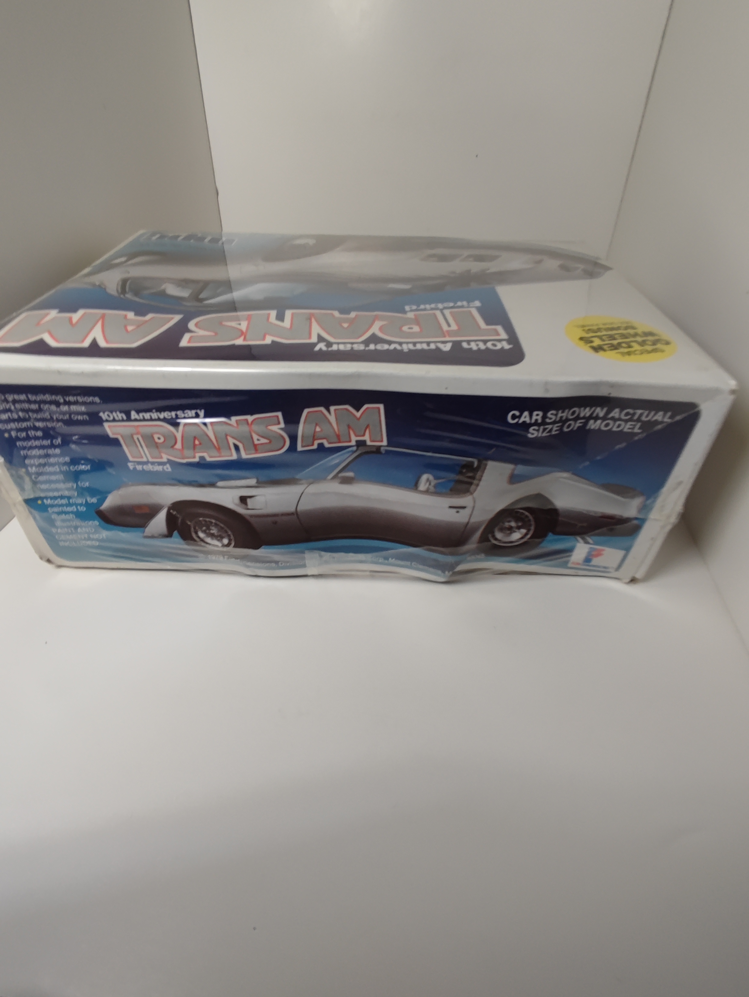 Pontiac TRANS AM 10th anniversary de 1979 de chez mpc au1/25 Ce35