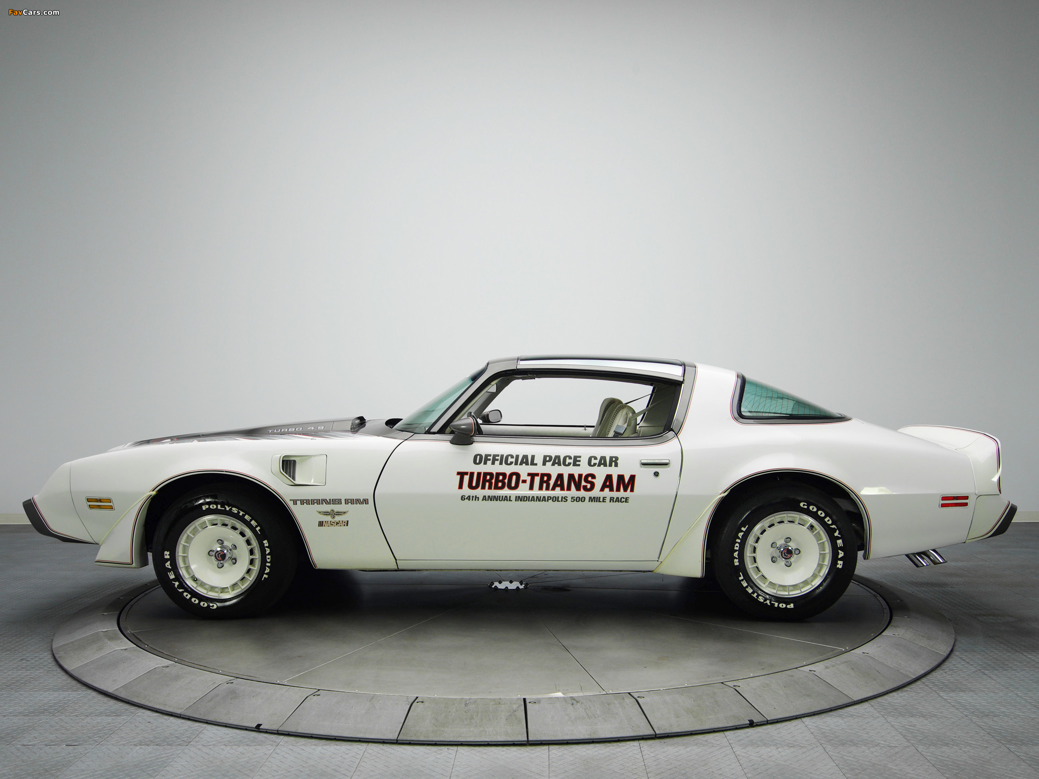 Pontiac TRANS AM indy pace car de 1980 de chez mpc au 1/25 Tiuc