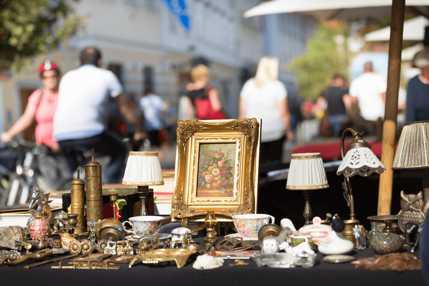 Marché aux puces de la porte de Vanves