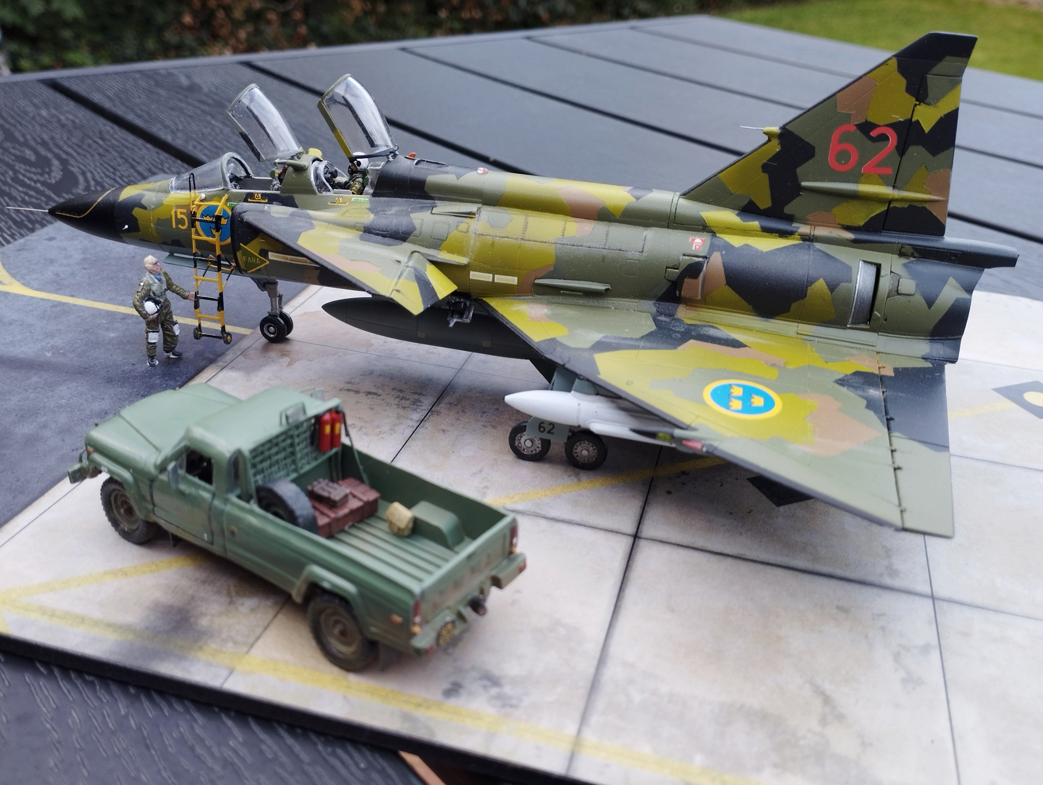 [ Special Hobby ] Saab SK-37 Viggen biplace-----------------FINI---------------- - Page 2 La35