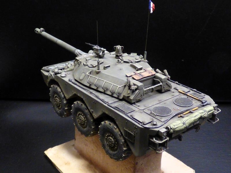 AMX 10 RCR - 1/35 - TIGER MODEL - Page 7 5cl9