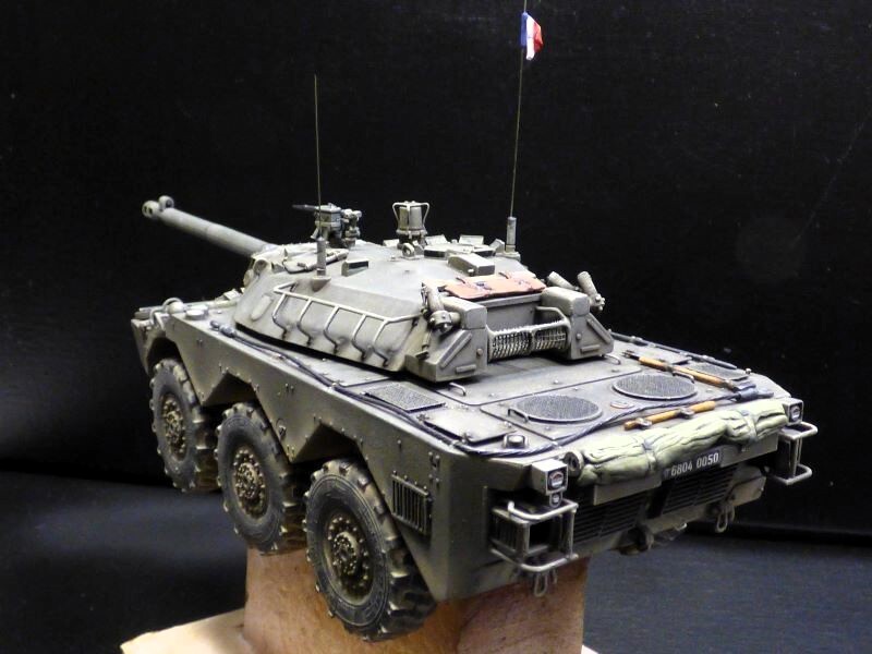 AMX 10 RCR - 1/35 - TIGER MODEL - Page 7 G0po