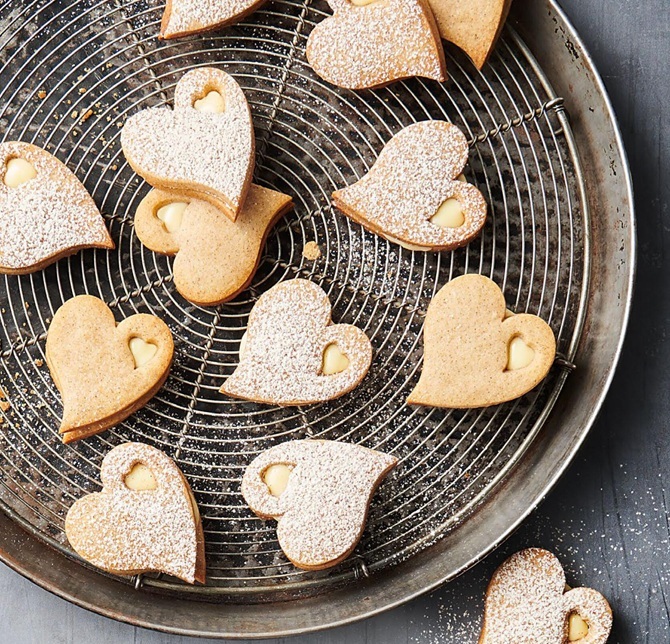 Biscuits à la cannelle fourrés au chocolat blanc K8q6