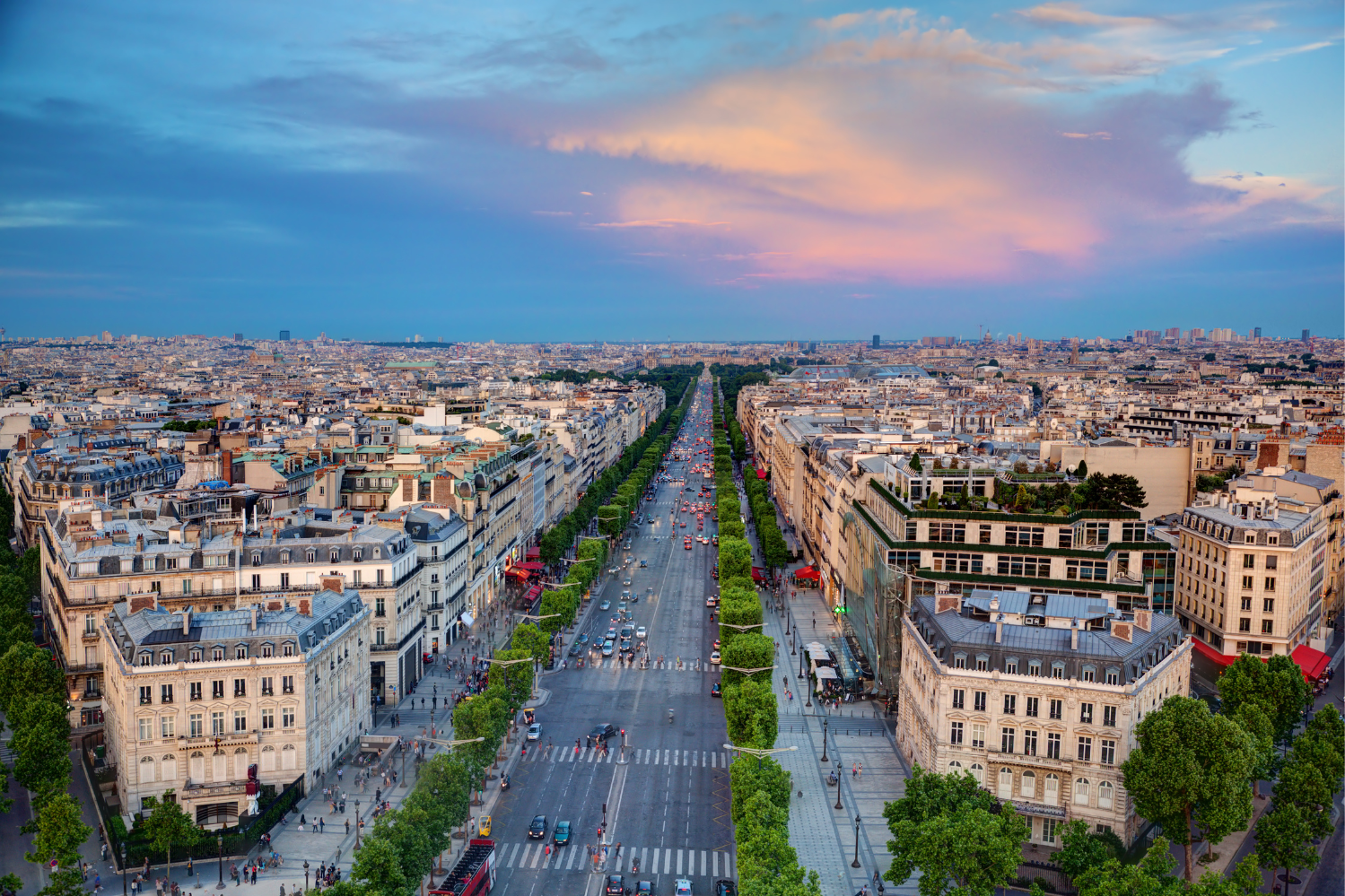 Avenue des Champs-Elysées, Paris 8th district