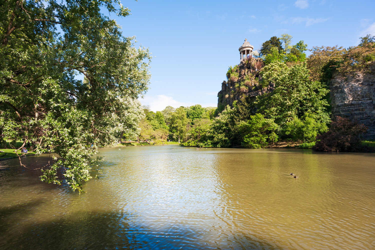 Buttes-Chaumont, 19th district Paris