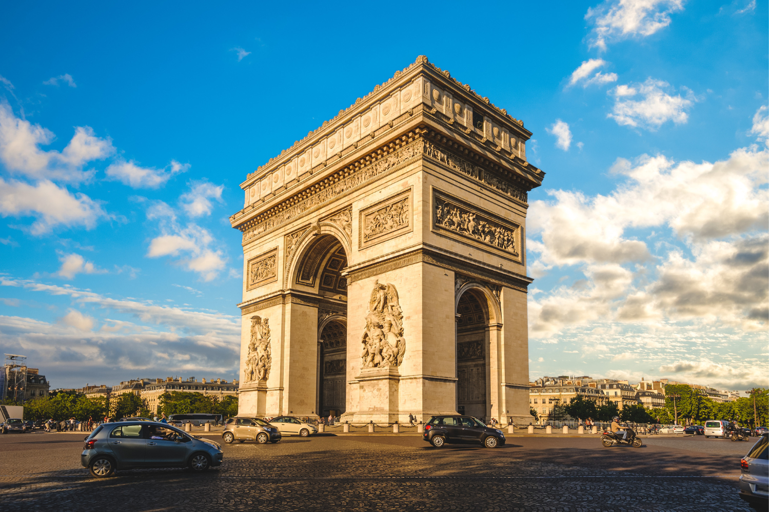 Arc de Triomphe - Pl. Charles de Gaulle, 75008 Paris