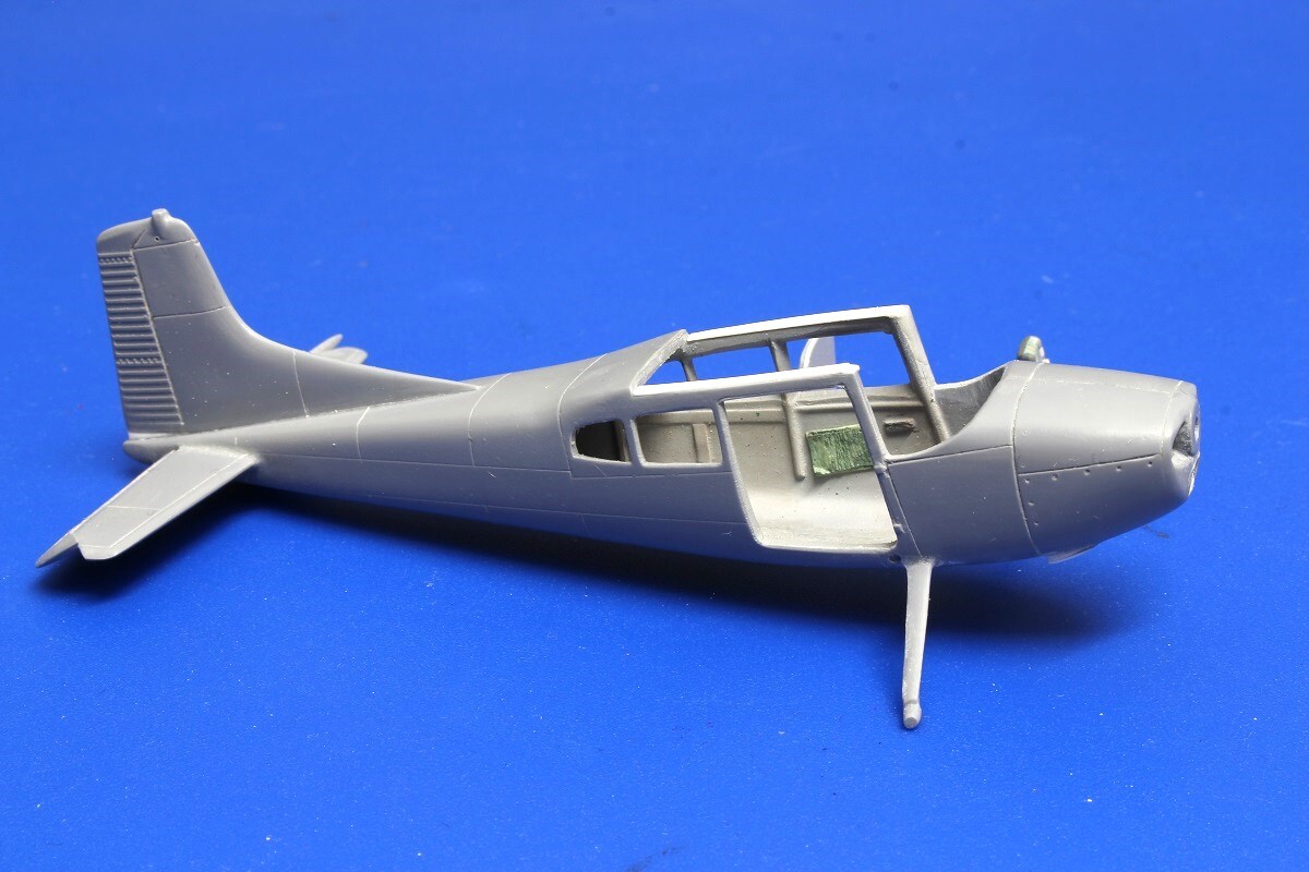 [KP] 1/72 - Cessna 185 Skywagon - Para Club de Dieppe - 1984 7wn4