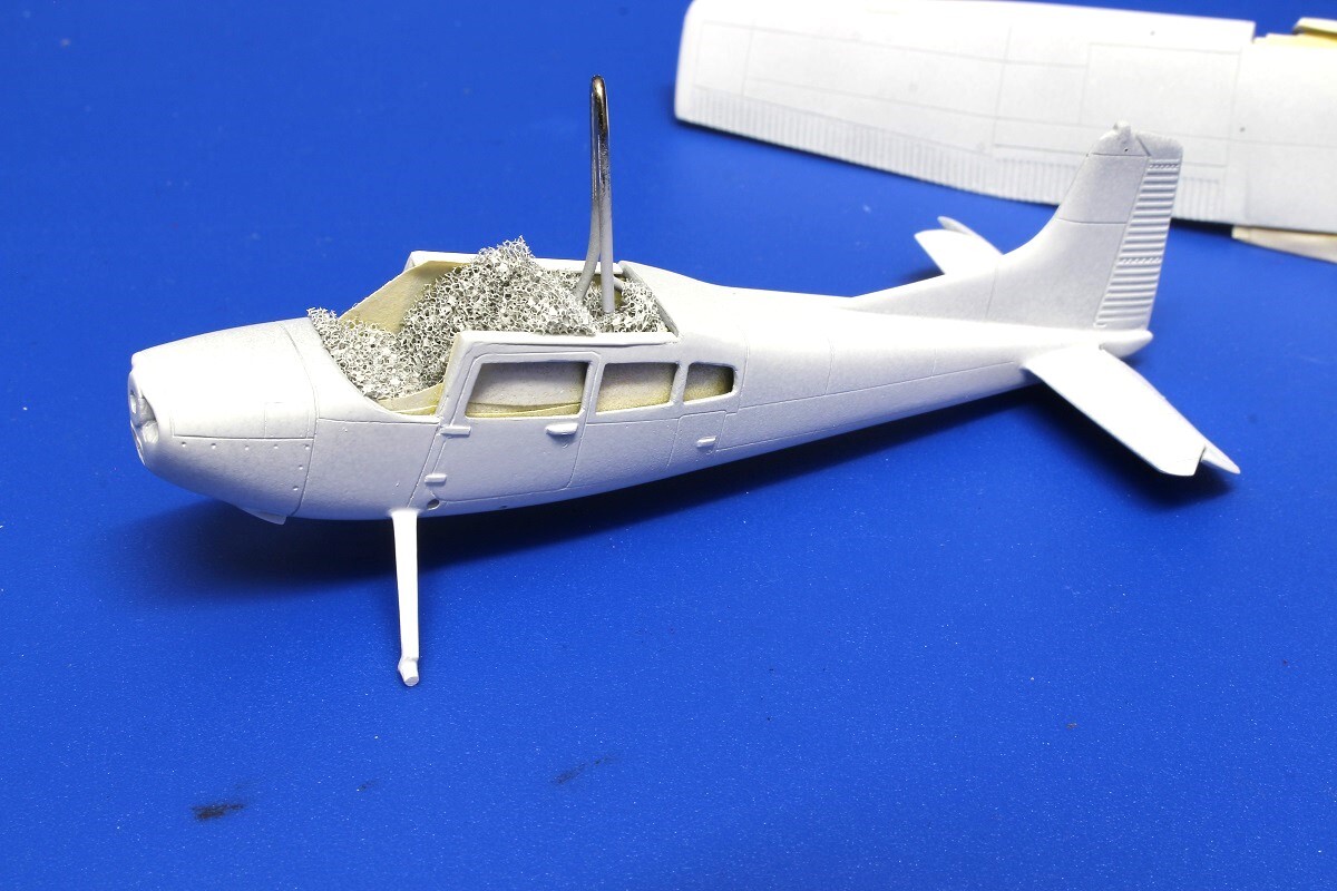 [KP] 1/72 - Cessna 185 Skywagon - Para Club de Dieppe - 1984 E4sk