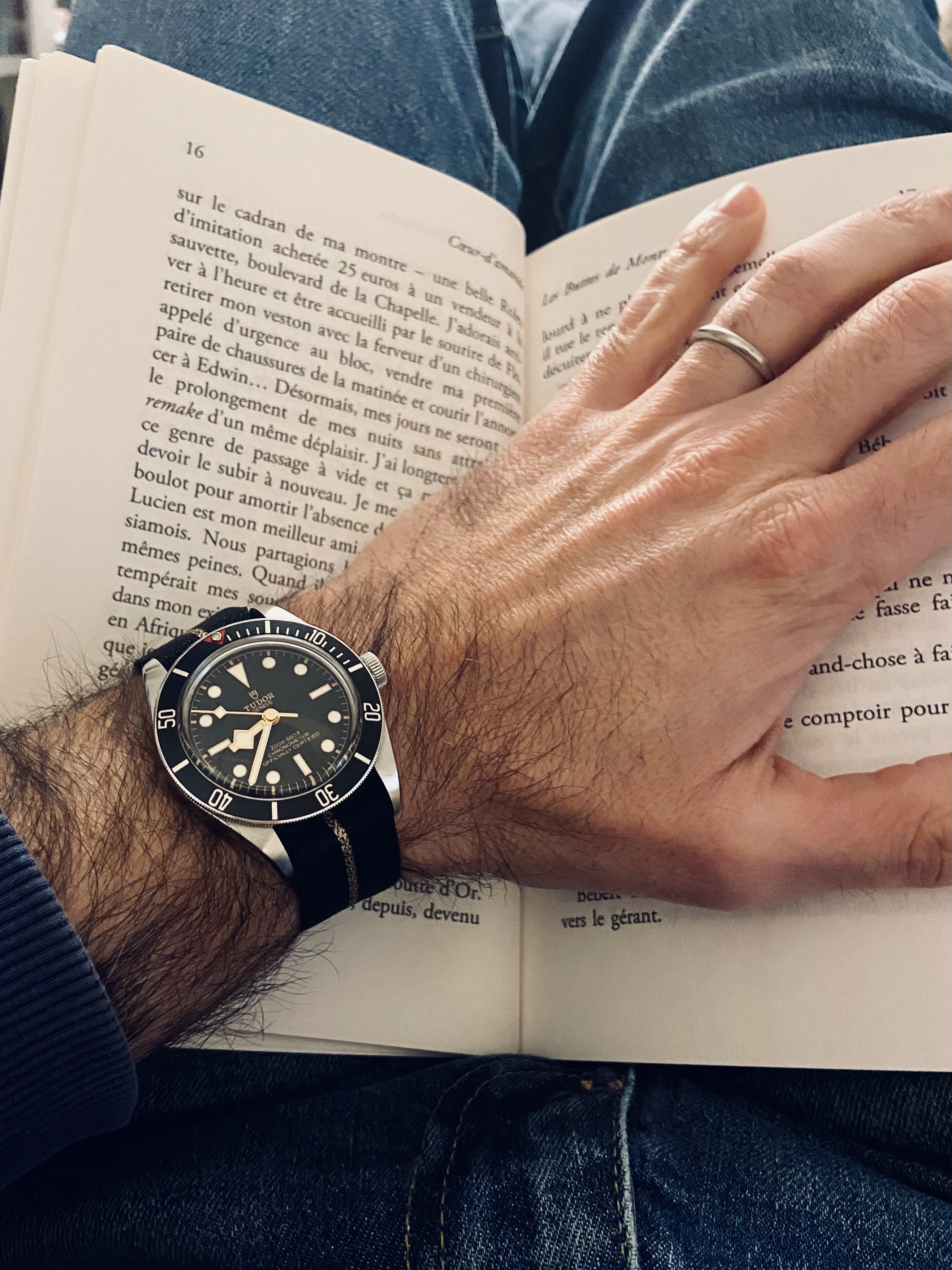 Des montres ... un livre ... - Page 21 Rnz6