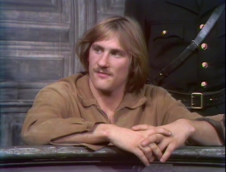 Un accusé qui risque gros : la guillotine.