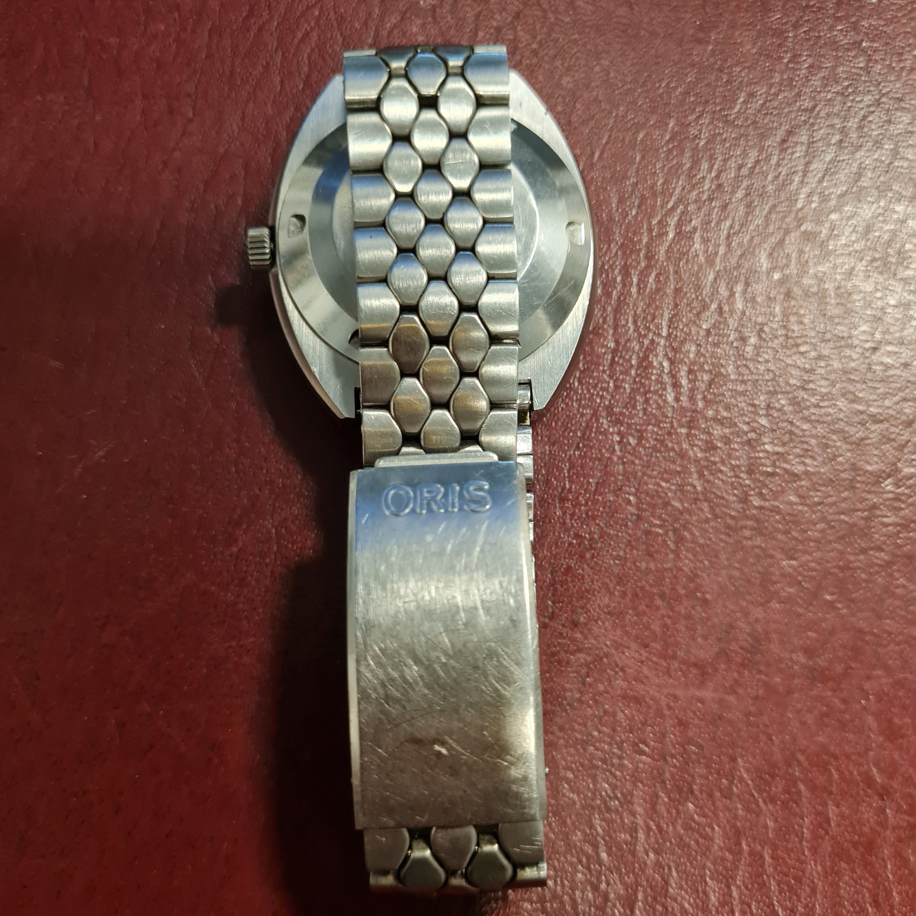 [ICI vos demandes d'IDENTIFICATION et RENSEIGNEMENTS de vos montres] - Page 8 W3hs