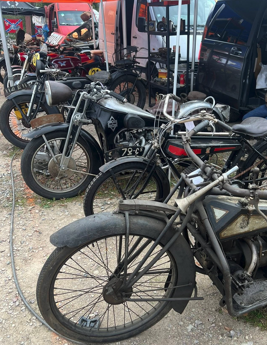 Bourse de Motos Anciennes et Pièces à Replonges