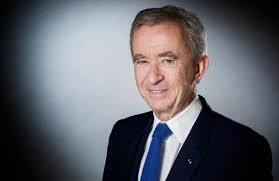 Antonin Flavoni, le patron des casinos nérème. Mr. Bernard Arnault, président de LVMH...