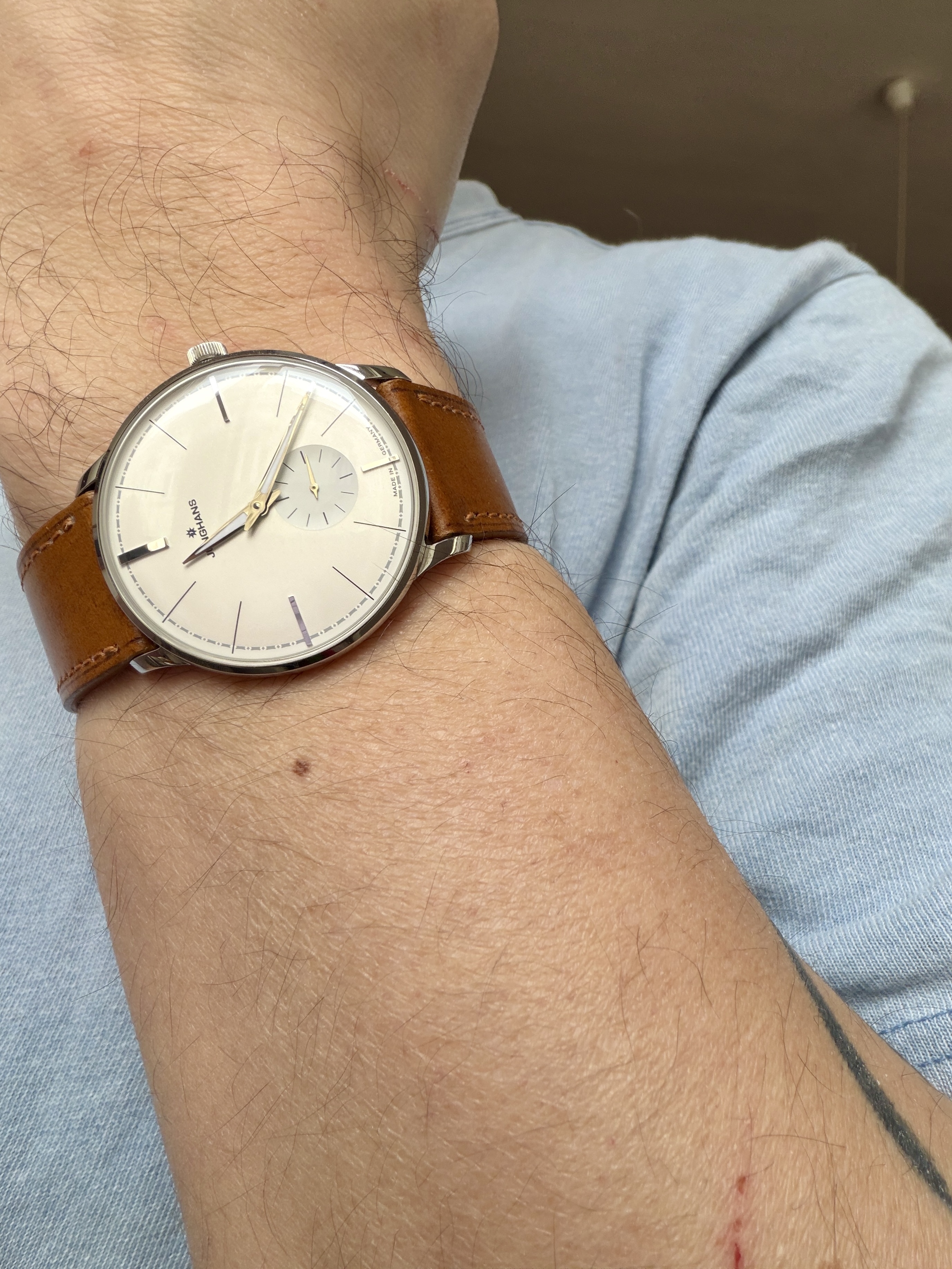**** La montre du jour ! Vol. 44 **** - Page 22 Whh1