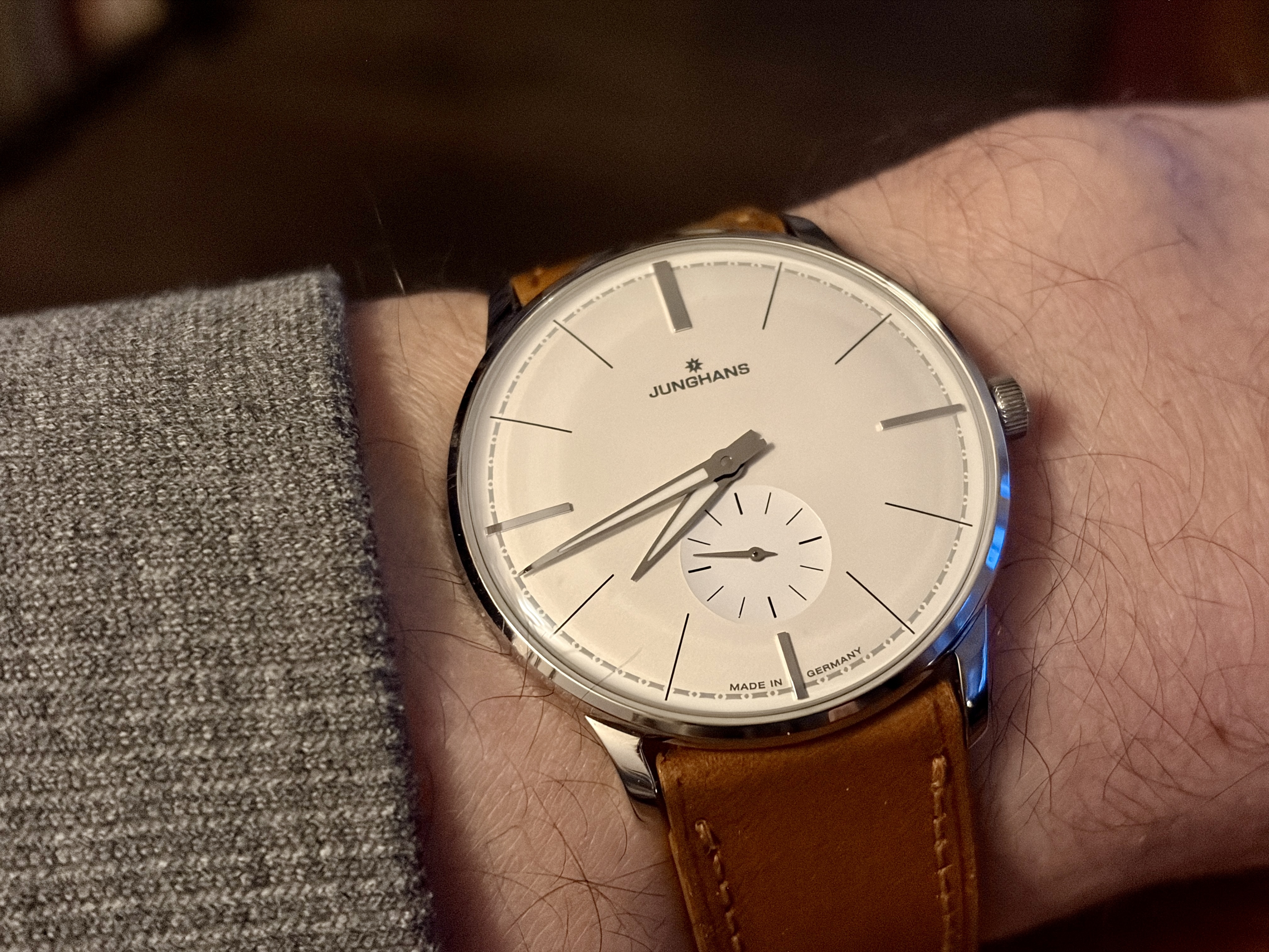 **** La montre du jour ! Vol. 44 **** - Page 26 Lbuv