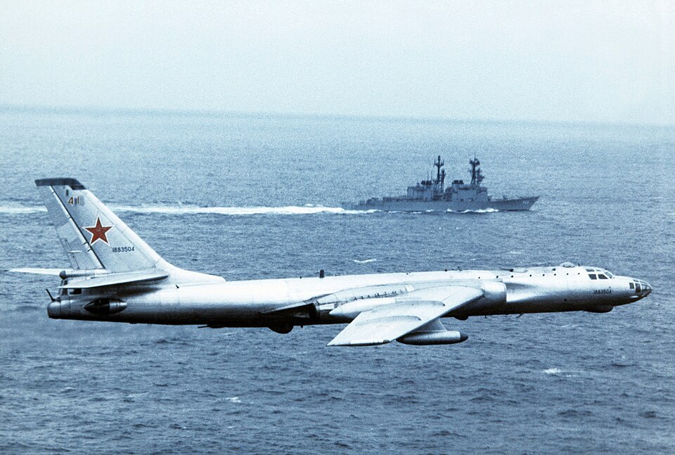 un R-13 en approche des côtes Kartiennes durant l'exercice Enedia un R-13 en approche des côtes Kartiennes durant l'exercice Enedia