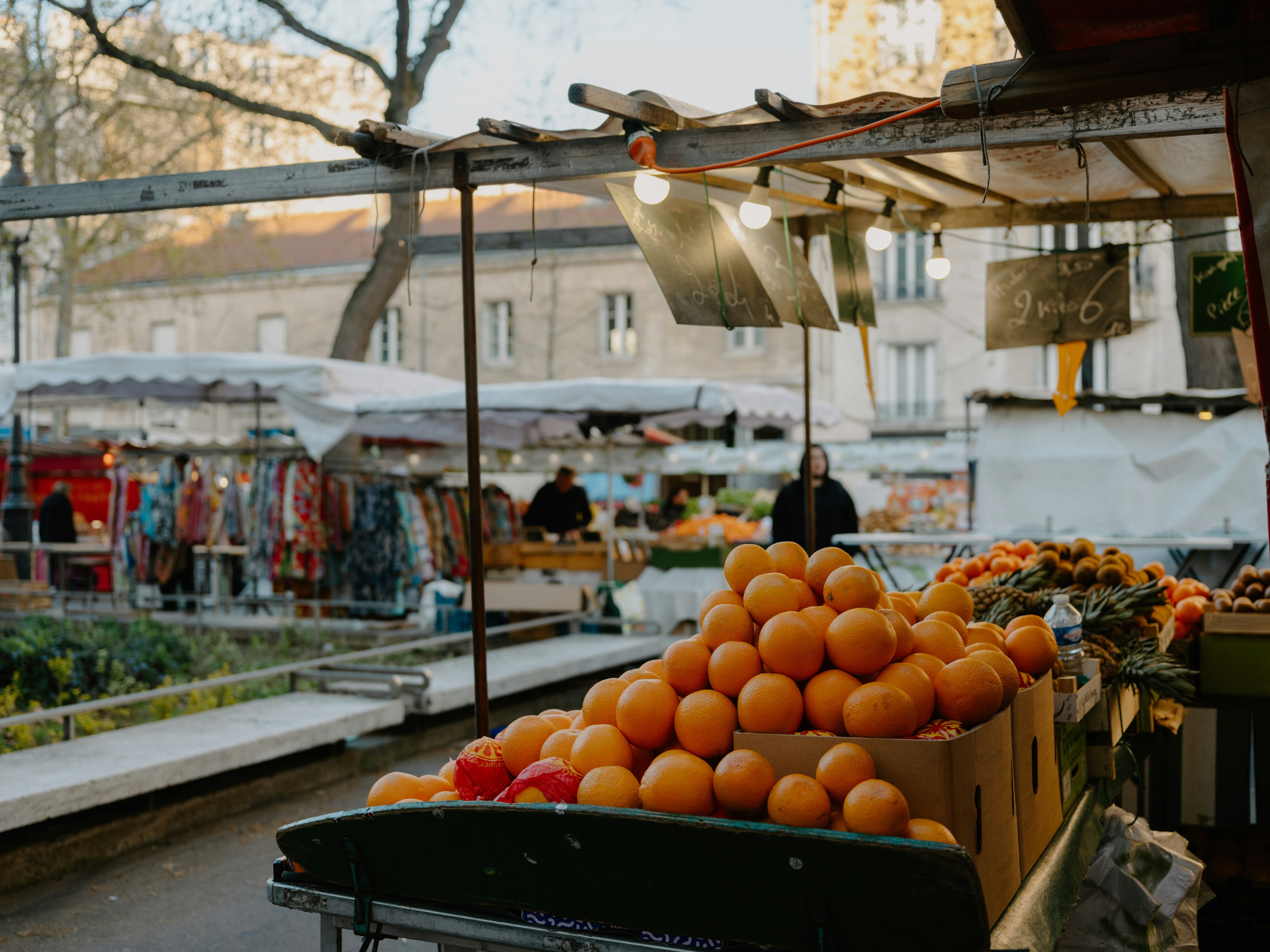 Food market in Paris - Farmers' market paris