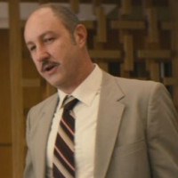 Armando de Alba, aka Leopoldo Sanchez Celis dans Narcos Mexico, que voulez-vous, il faut bien trouver de l'inspiration pour ses milieux criminels. Armando de Alba, aka Leopoldo Sanchez Celis dans Narcos Mexico, que voulez-vous, il faut bien trouver de l'inspiration pour ses milieux criminels.