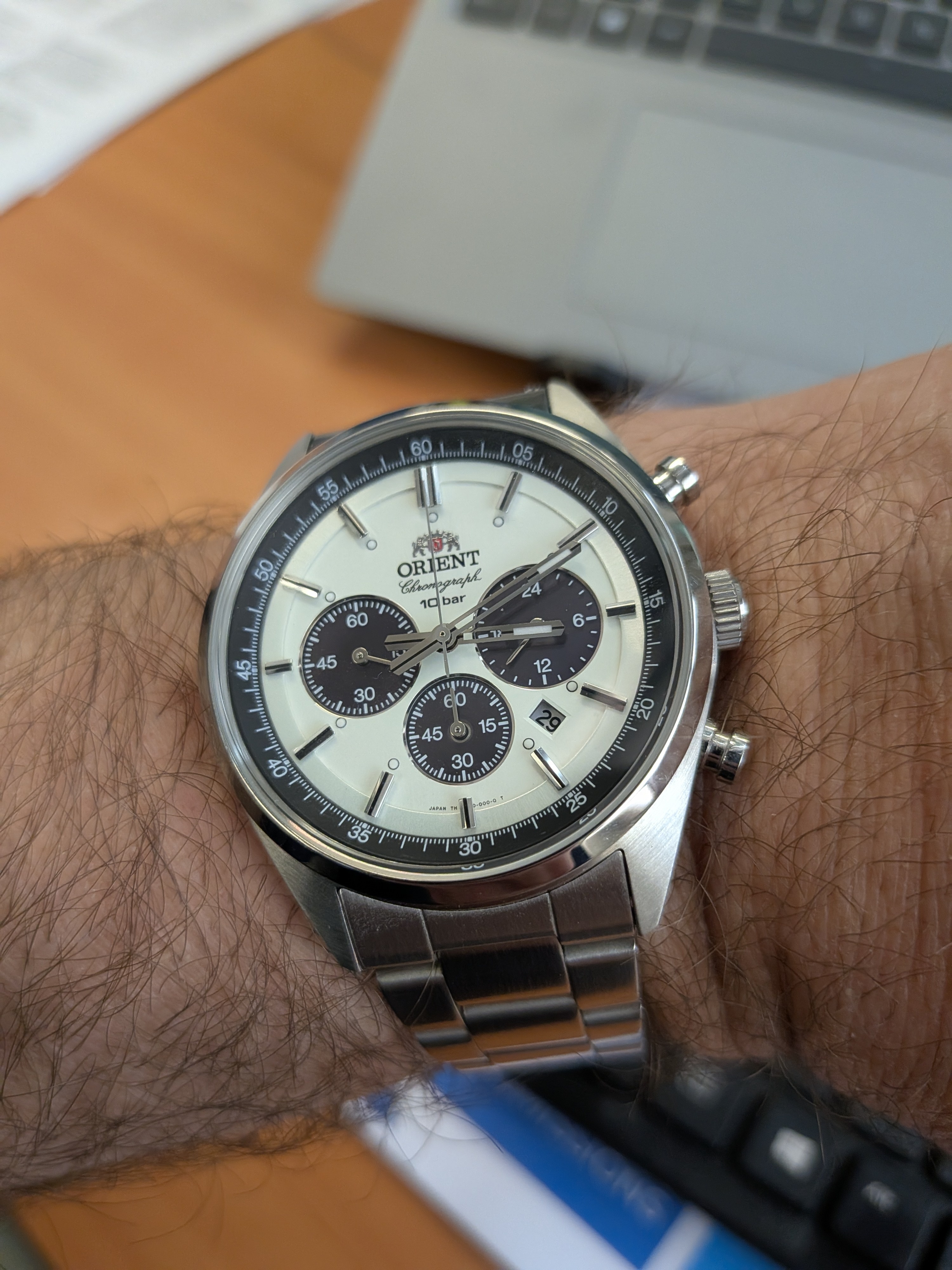 **** La montre du jour ! Vol. 44 **** - Page 38 Nwbn