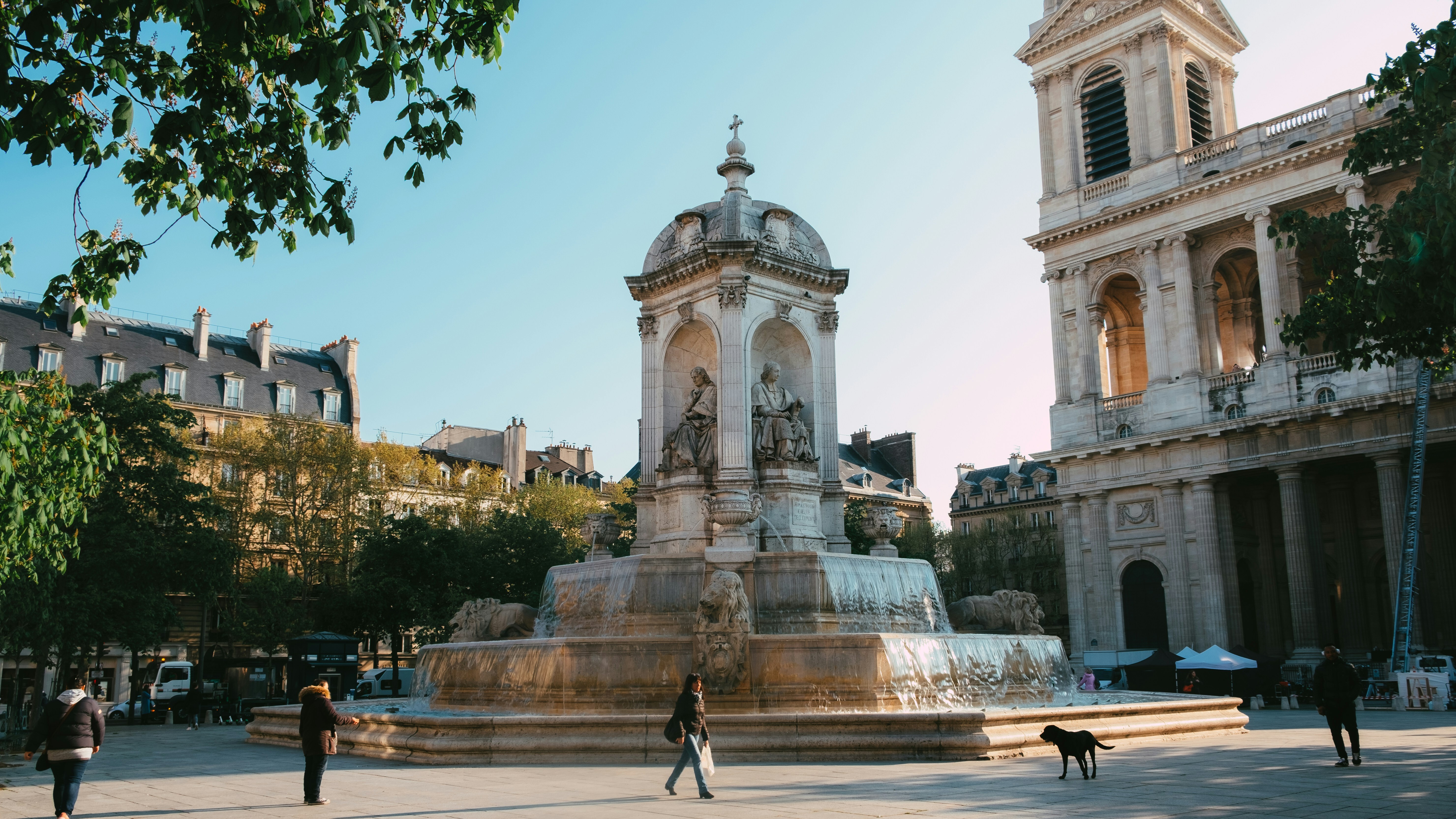 6e arrondissement de Paris, place Saint-Sulpice