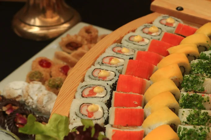 Saumon frais pour sushi japonais