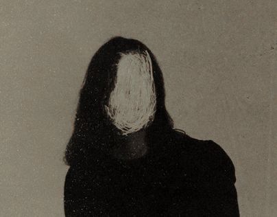 "Ravie de me Rencontrer" Pacsä Näär, 2020 (Peinture au Pochoir, Académie des Lettres Modernes et Anciennes, Roncevaux) "Ravie de me Rencontrer" Pacsä Näär, 2020 (Peinture au Pochoir, Académie des Lettres Modernes et Anciennes, Roncevaux)