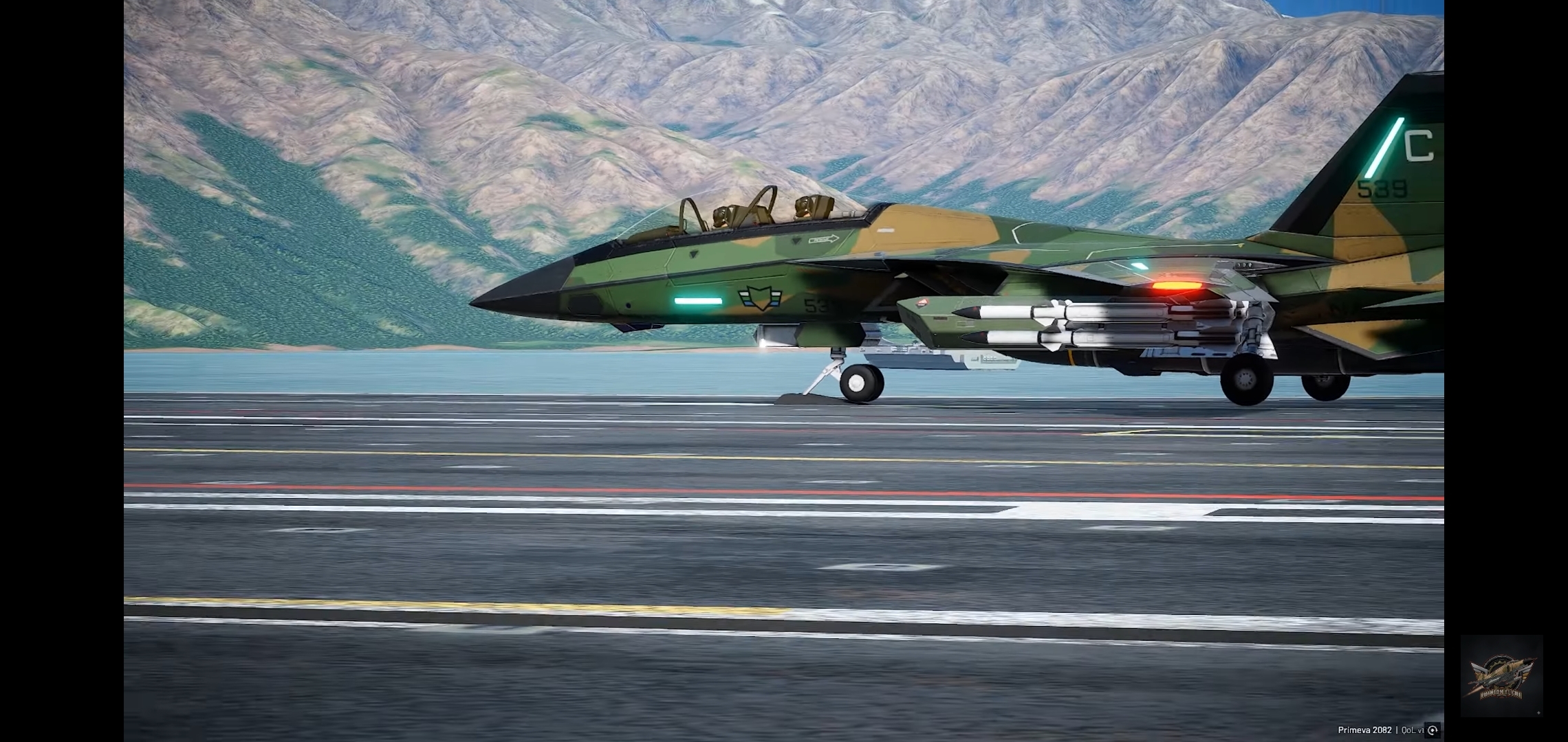 On voit sur cette image d'un Condore sur le pont du Porte Avion DMS Galipolie clairement l'armement air air emporté par l'appareil : trois missiles AAGE 4 anti aériens.
